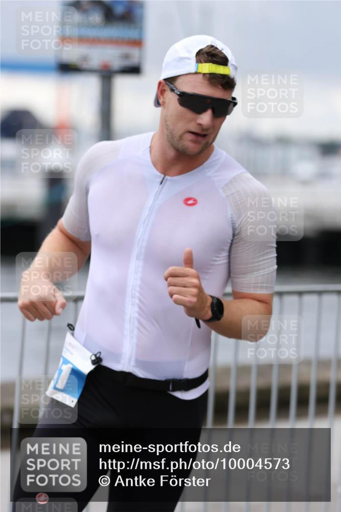 16.08.2026 - KN Förde Triathlon 2026 Antke Förster http://msf.ph/oto/10004573 16.08.2026 11:50:55 Laufen 0 meine-sportfotos.de