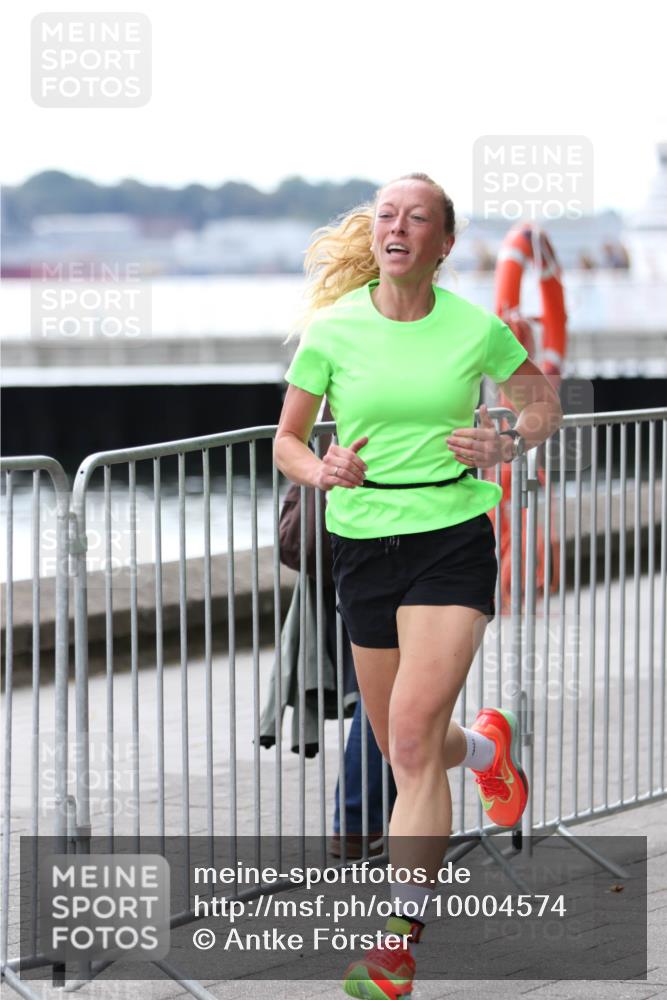 16.08.2026 - KN Förde Triathlon 2026 Antke Förster http://msf.ph/oto/10004574 16.08.2026 13:35:49 Laufen  meine-sportfotos.de