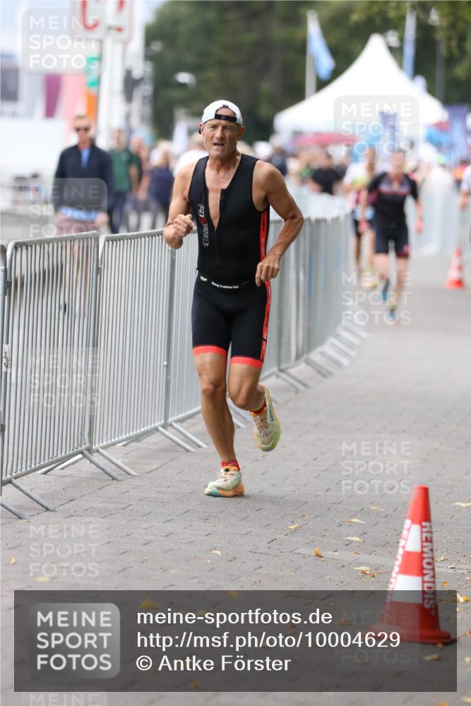 16.08.2026 - KN Förde Triathlon 2026 Antke Förster http://msf.ph/oto/10004629 16.08.2026 11:51:24 Laufen 2 meine-sportfotos.de