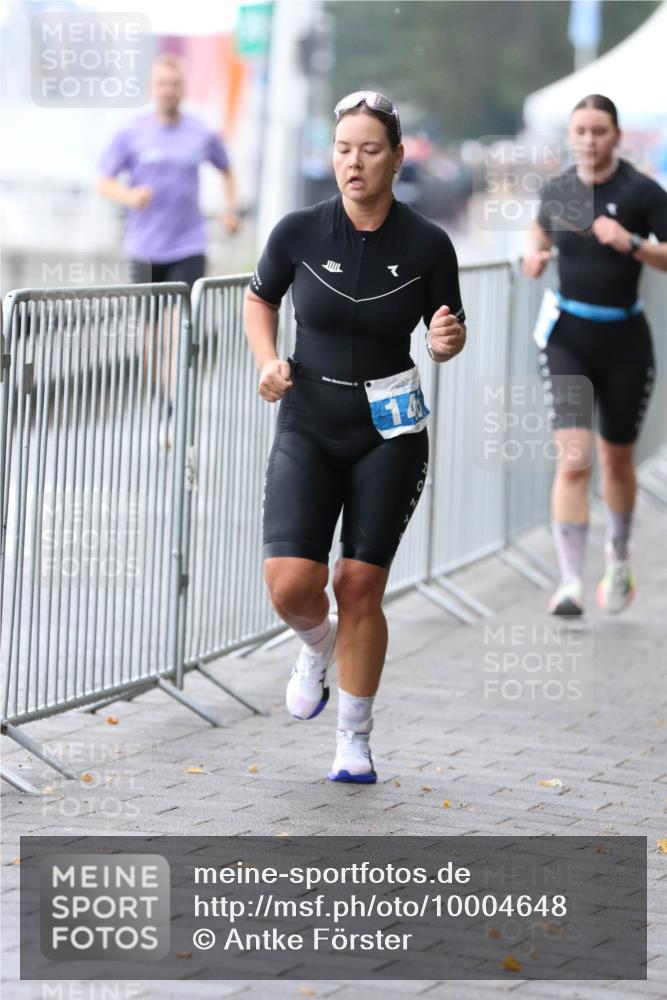 16.08.2026 - KN Förde Triathlon 2026 Antke Förster http://msf.ph/oto/10004648 16.08.2026 10:11:54 Laufen  meine-sportfotos.de