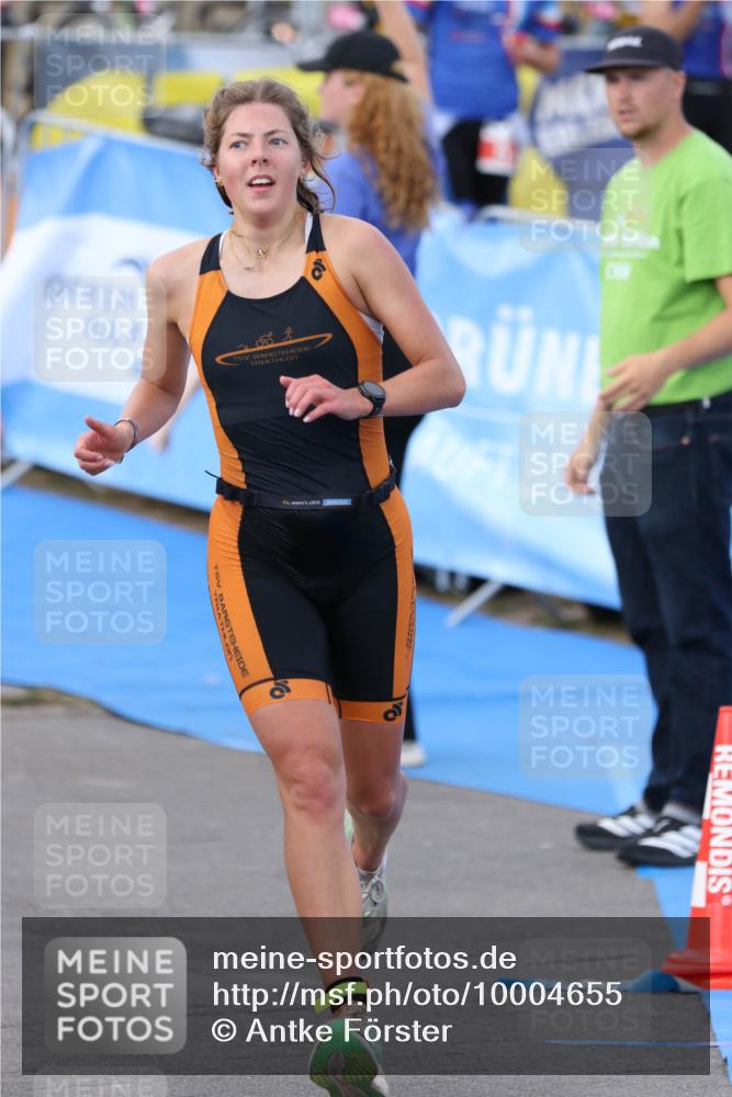 16.08.2026 - KN Förde Triathlon 2026 Antke Förster http://msf.ph/oto/10004655 16.08.2026 15:34:11 Laufen  meine-sportfotos.de