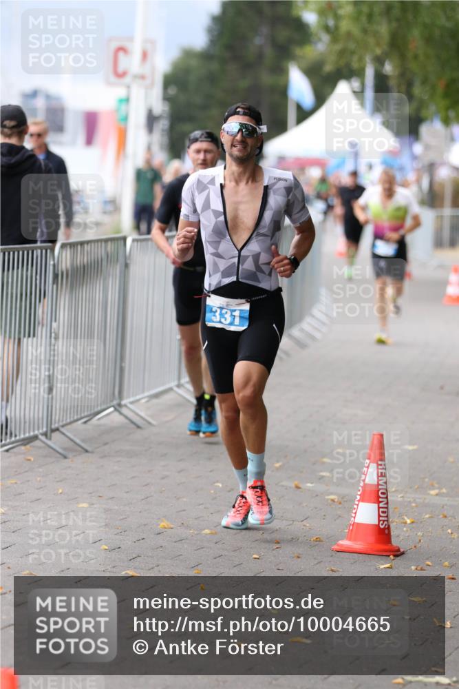 16.08.2026 - KN Förde Triathlon 2026 Antke Förster http://msf.ph/oto/10004665 16.08.2026 11:51:31 Laufen 331 meine-sportfotos.de