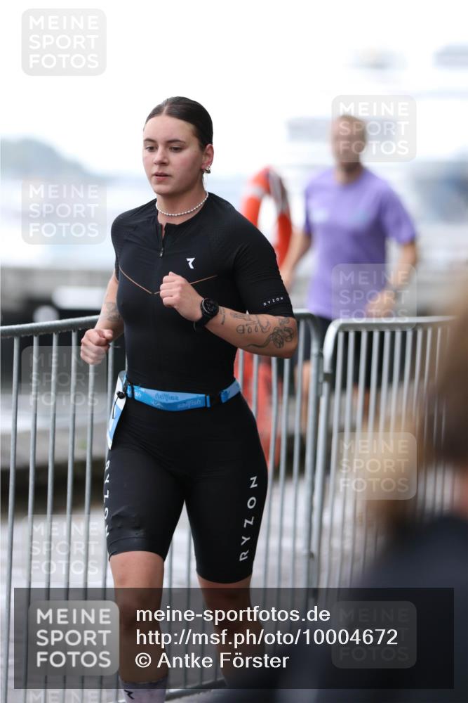 16.08.2026 - KN Förde Triathlon 2026 Antke Förster http://msf.ph/oto/10004672 16.08.2026 10:11:59 Laufen  meine-sportfotos.de