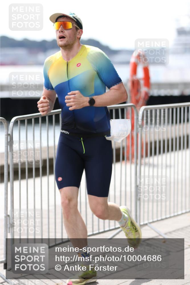 16.08.2026 - KN Förde Triathlon 2026 Antke Förster http://msf.ph/oto/10004686 16.08.2026 13:36:15 Laufen  meine-sportfotos.de