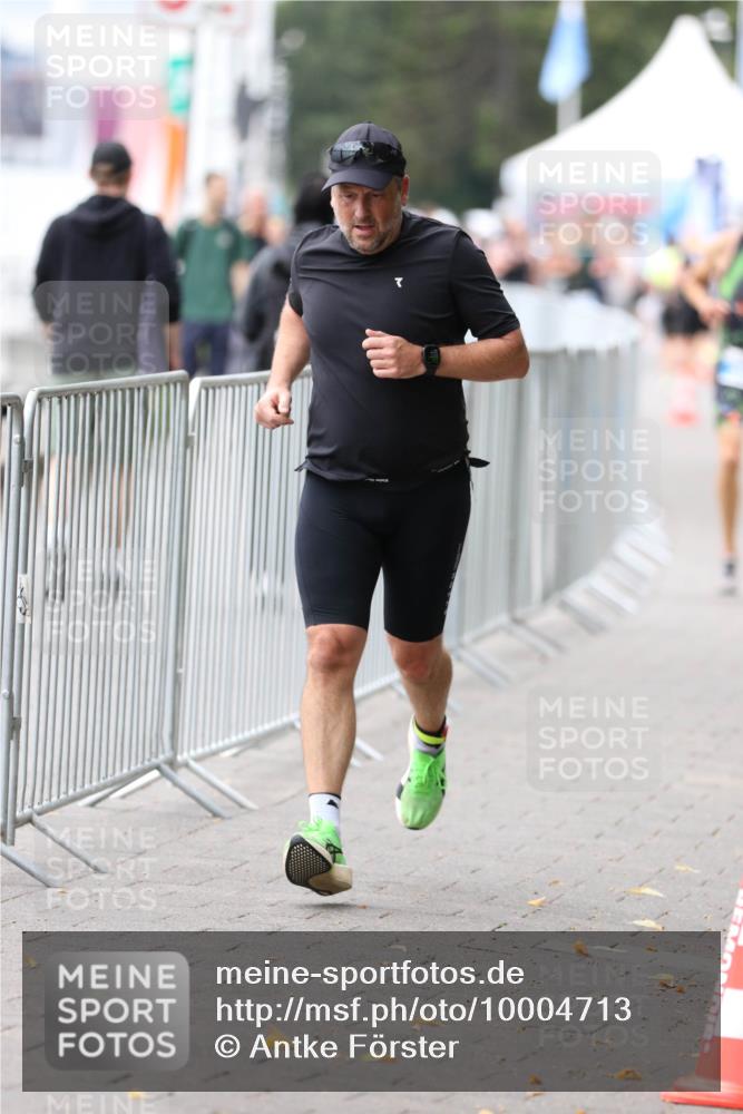 16.08.2026 - KN Förde Triathlon 2026 Antke Förster http://msf.ph/oto/10004713 16.08.2026 11:51:44 Laufen  meine-sportfotos.de