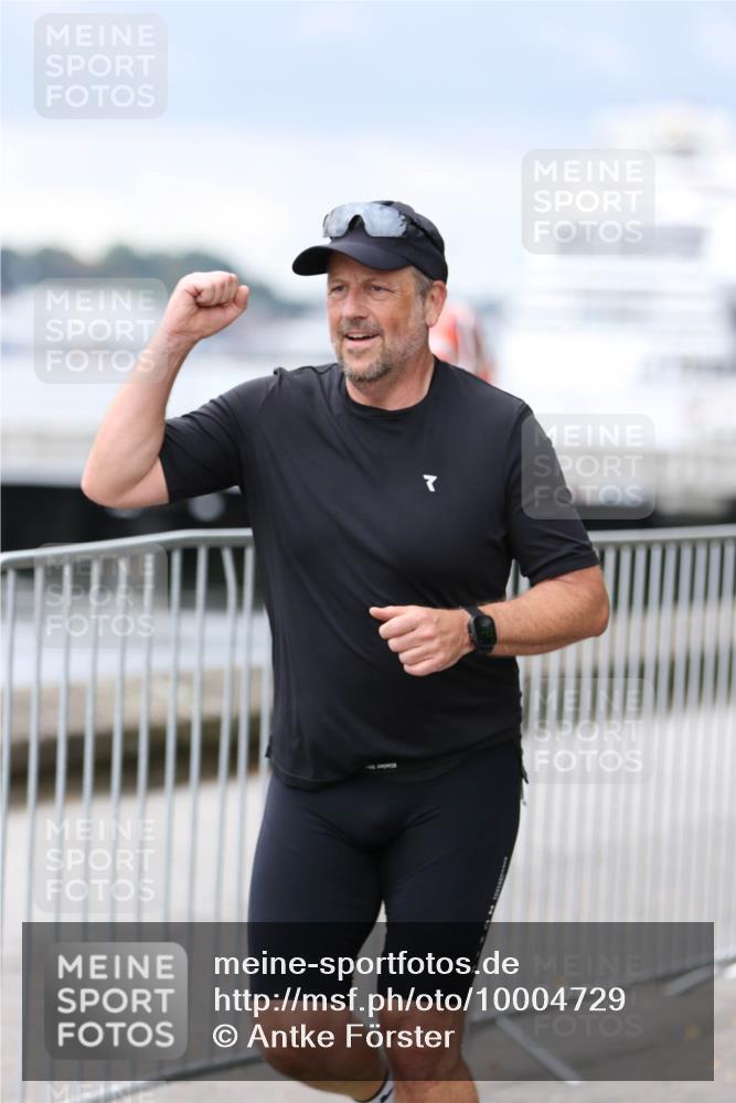 16.08.2026 - KN Förde Triathlon 2026 Antke Förster http://msf.ph/oto/10004729 16.08.2026 11:51:48 Laufen  meine-sportfotos.de