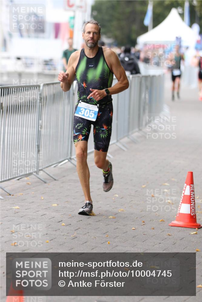 16.08.2026 - KN Förde Triathlon 2026 Antke Förster http://msf.ph/oto/10004745 16.08.2026 11:51:51 Laufen 305 meine-sportfotos.de