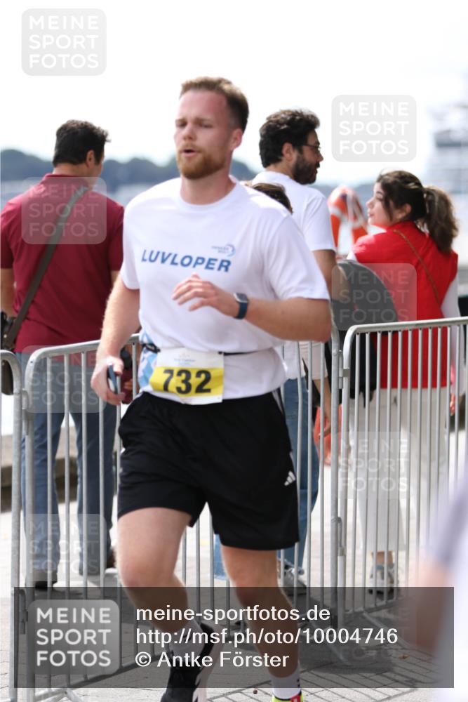 16.08.2026 - KN Förde Triathlon 2026 Antke Förster http://msf.ph/oto/10004746 16.08.2026 13:36:41 Laufen 732 meine-sportfotos.de