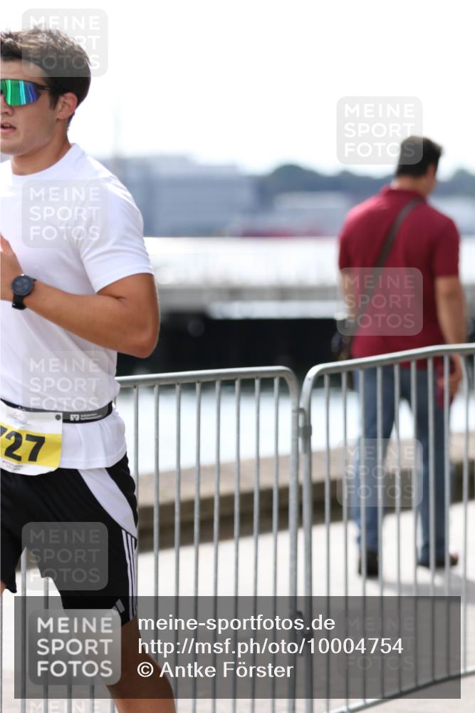 16.08.2026 - KN Förde Triathlon 2026 Antke Förster http://msf.ph/oto/10004754 16.08.2026 13:36:43 Laufen 27 meine-sportfotos.de