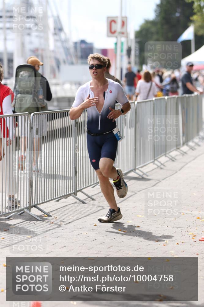 16.08.2026 - KN Förde Triathlon 2026 Antke Förster http://msf.ph/oto/10004758 16.08.2026 13:36:45 Laufen  meine-sportfotos.de