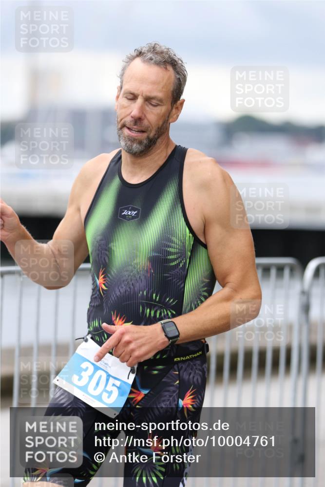 16.08.2026 - KN Förde Triathlon 2026 Antke Förster http://msf.ph/oto/10004761 16.08.2026 11:51:54 Laufen 7001, 305 meine-sportfotos.de