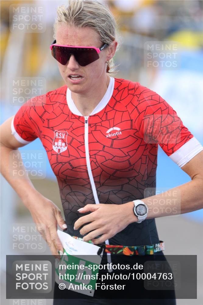 16.08.2026 - KN Förde Triathlon 2026 Antke Förster http://msf.ph/oto/10004763 16.08.2026 15:35:31 Laufen  meine-sportfotos.de