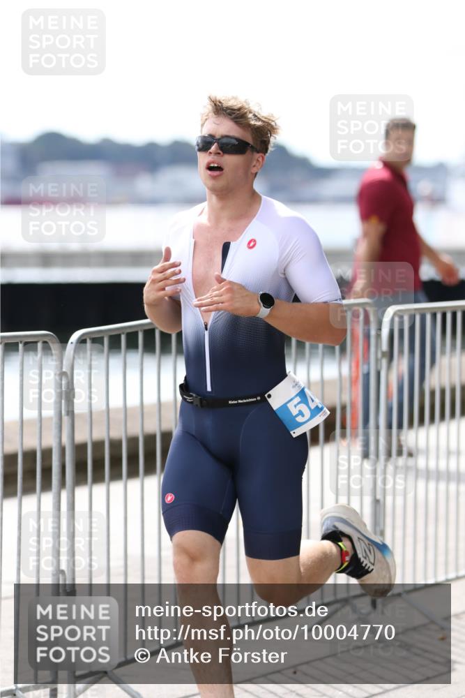 16.08.2026 - KN Förde Triathlon 2026 Antke Förster http://msf.ph/oto/10004770 16.08.2026 13:36:47 Laufen 54 meine-sportfotos.de