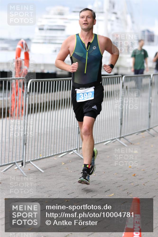 16.08.2026 - KN Förde Triathlon 2026 Antke Förster http://msf.ph/oto/10004781 16.08.2026 11:52:05 Laufen 390 meine-sportfotos.de