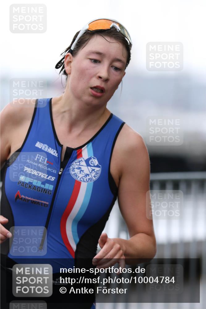 16.08.2026 - KN Förde Triathlon 2026 Antke Förster http://msf.ph/oto/10004784 16.08.2026 10:12:46 Laufen  meine-sportfotos.de