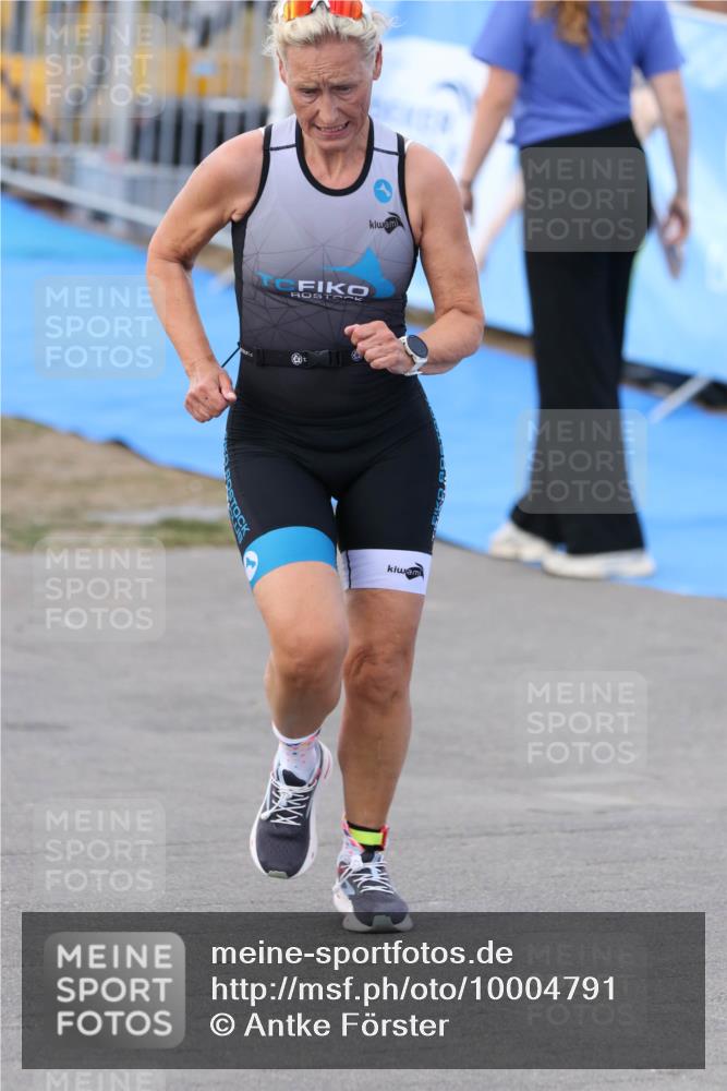 16.08.2026 - KN Förde Triathlon 2026 Antke Förster http://msf.ph/oto/10004791 16.08.2026 15:36:06 Laufen  meine-sportfotos.de