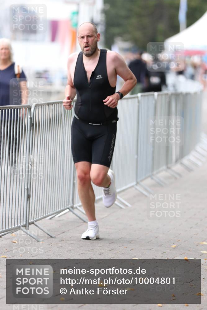 16.08.2026 - KN Förde Triathlon 2026 Antke Förster http://msf.ph/oto/10004801 16.08.2026 11:52:14 Laufen  meine-sportfotos.de