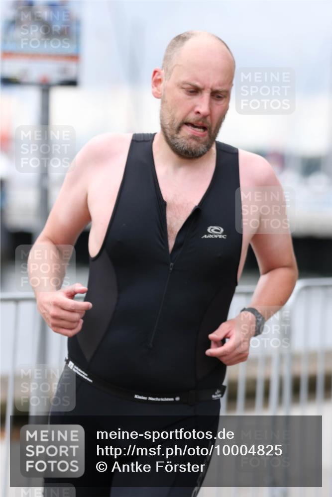 16.08.2026 - KN Förde Triathlon 2026 Antke Förster http://msf.ph/oto/10004825 16.08.2026 11:52:18 Laufen  meine-sportfotos.de