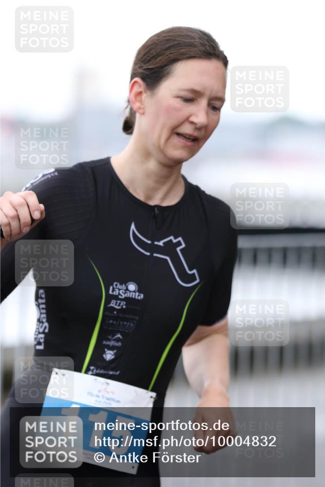 16.08.2026 - KN Förde Triathlon 2026 Antke Förster http://msf.ph/oto/10004832 16.08.2026 10:13:09 Laufen 2005, 115 meine-sportfotos.de