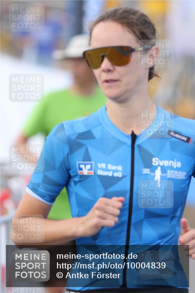 16.08.2026 - KN Förde Triathlon 2026 Antke Förster http://msf.ph/oto/10004839 16.08.2026 15:36:38 Laufen  meine-sportfotos.de
