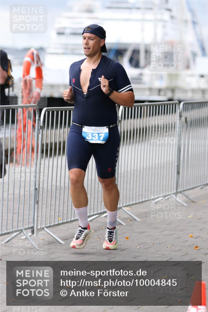 16.08.2026 - KN Förde Triathlon 2026 Antke Förster http://msf.ph/oto/10004845 16.08.2026 11:52:26 Laufen 337 meine-sportfotos.de