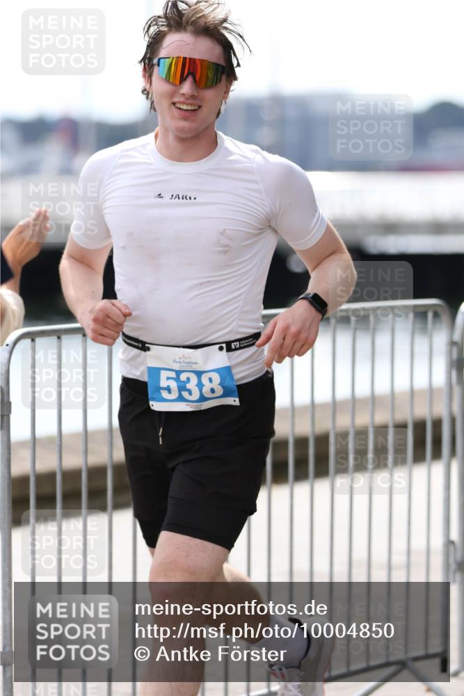16.08.2026 - KN Förde Triathlon 2026 Antke Förster http://msf.ph/oto/10004850 16.08.2026 13:37:28 Laufen 538 meine-sportfotos.de