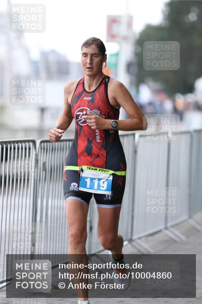 16.08.2026 - KN Förde Triathlon 2026 Antke Förster http://msf.ph/oto/10004860 16.08.2026 10:13:21 Laufen 119, 9644 meine-sportfotos.de