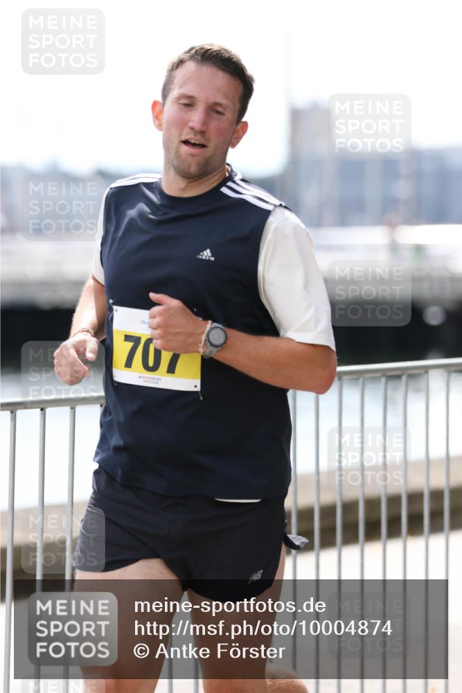 16.08.2026 - KN Förde Triathlon 2026 Antke Förster http://msf.ph/oto/10004874 16.08.2026 13:37:33 Laufen 707 meine-sportfotos.de