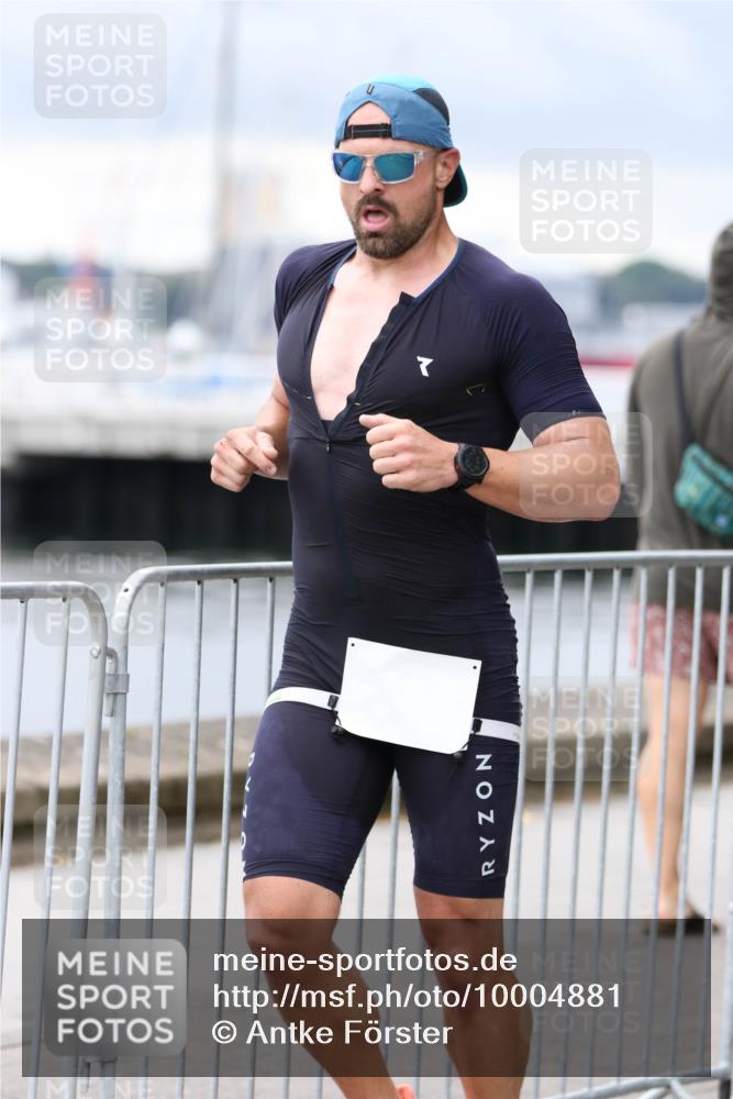 16.08.2026 - KN Förde Triathlon 2026 Antke Förster http://msf.ph/oto/10004881 16.08.2026 11:52:39 Laufen  meine-sportfotos.de