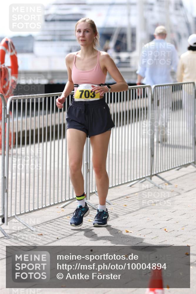 16.08.2026 - KN Förde Triathlon 2026 Antke Förster http://msf.ph/oto/10004894 16.08.2026 13:37:41 Laufen 703 meine-sportfotos.de