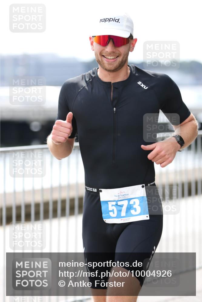 16.08.2026 - KN Förde Triathlon 2026 Antke Förster http://msf.ph/oto/10004926 16.08.2026 13:38:01 Laufen 2, 2026, 573 meine-sportfotos.de