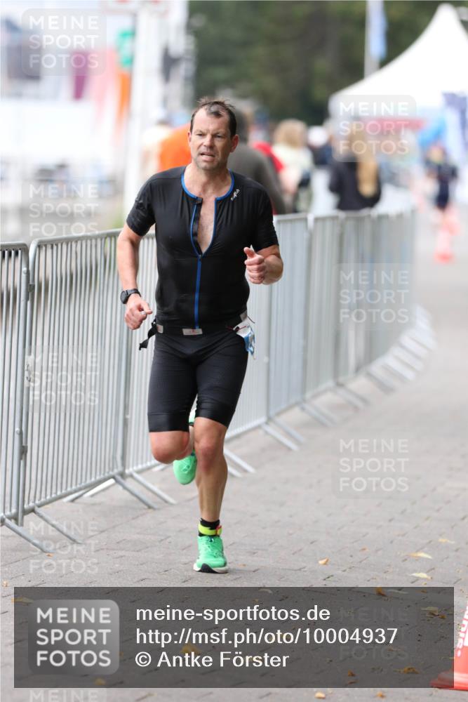 16.08.2026 - KN Förde Triathlon 2026 Antke Förster http://msf.ph/oto/10004937 16.08.2026 11:53:00 Laufen  meine-sportfotos.de