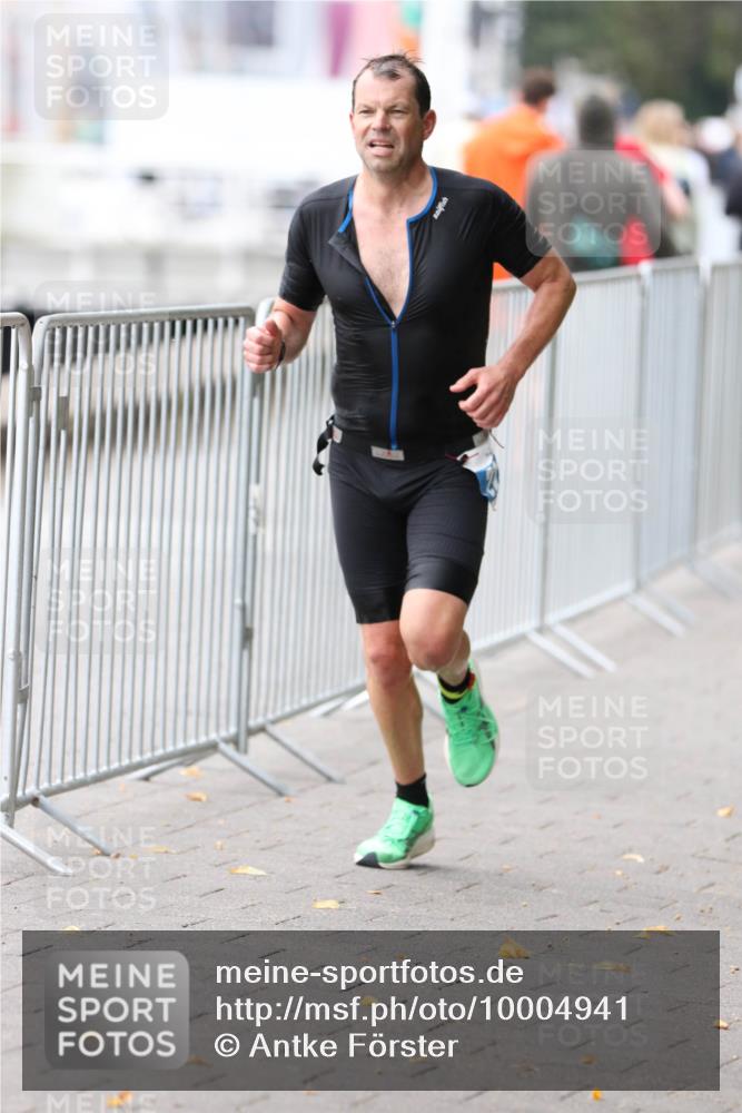 16.08.2026 - KN Förde Triathlon 2026 Antke Förster http://msf.ph/oto/10004941 16.08.2026 11:53:00 Laufen  meine-sportfotos.de