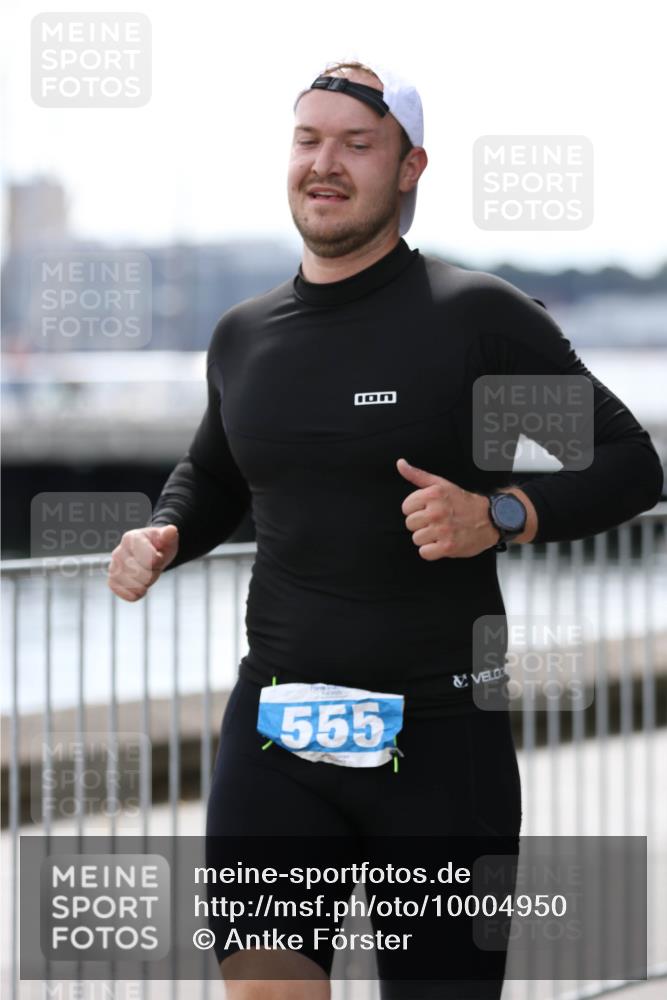 16.08.2026 - KN Förde Triathlon 2026 Antke Förster http://msf.ph/oto/10004950 16.08.2026 13:38:10 Laufen 555 meine-sportfotos.de