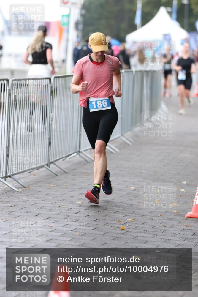 16.08.2026 - KN Förde Triathlon 2026 Antke Förster http://msf.ph/oto/10004976 16.08.2026 10:14:11 Laufen 186 meine-sportfotos.de