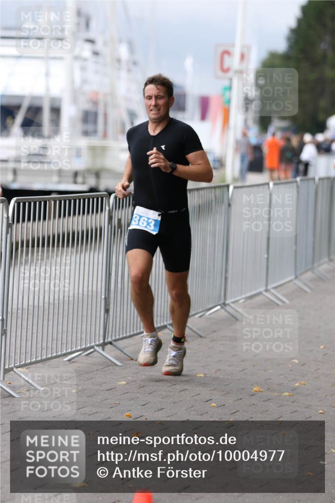 16.08.2026 - KN Förde Triathlon 2026 Antke Förster http://msf.ph/oto/10004977 16.08.2026 11:53:47 Laufen 363 meine-sportfotos.de