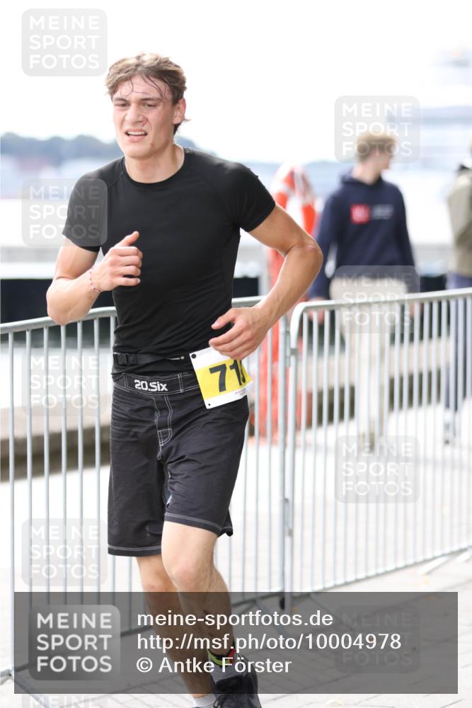 16.08.2026 - KN Förde Triathlon 2026 Antke Förster http://msf.ph/oto/10004978 16.08.2026 13:38:17 Laufen 20, 71 meine-sportfotos.de