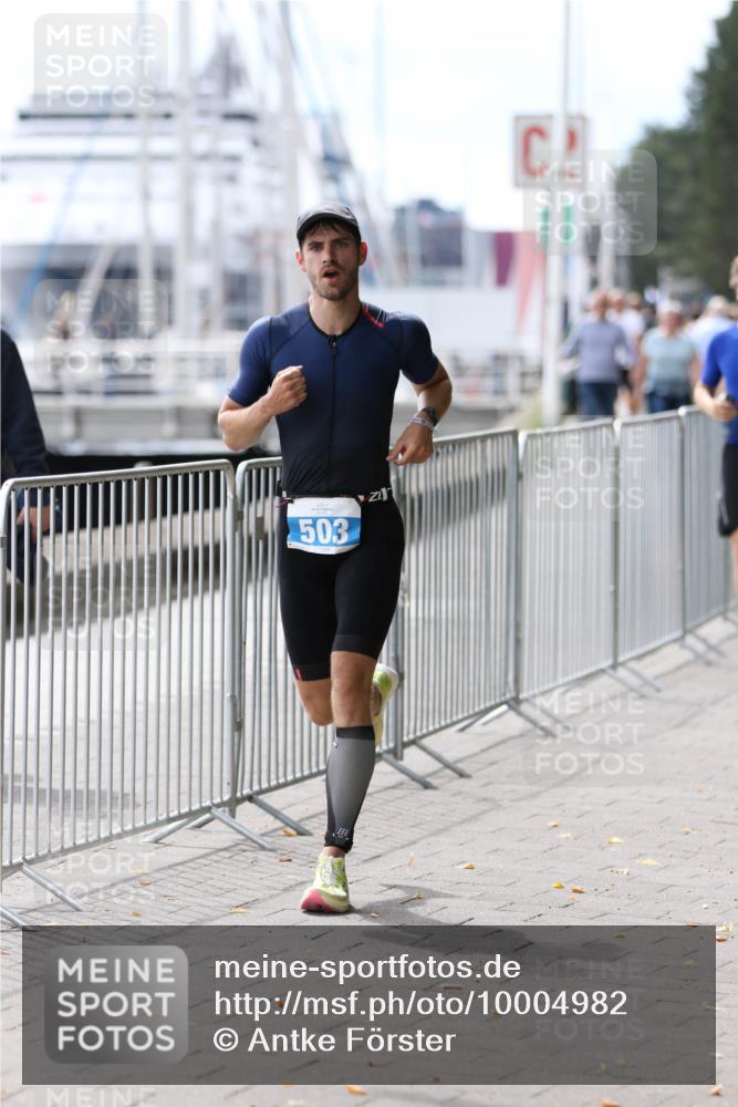 16.08.2026 - KN Förde Triathlon 2026 Antke Förster http://msf.ph/oto/10004982 16.08.2026 13:38:19 Laufen 503 meine-sportfotos.de
