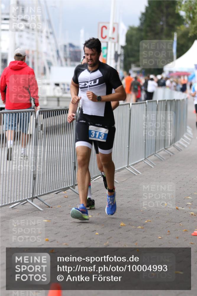 16.08.2026 - KN Förde Triathlon 2026 Antke Förster http://msf.ph/oto/10004993 16.08.2026 11:53:50 Laufen 313 meine-sportfotos.de