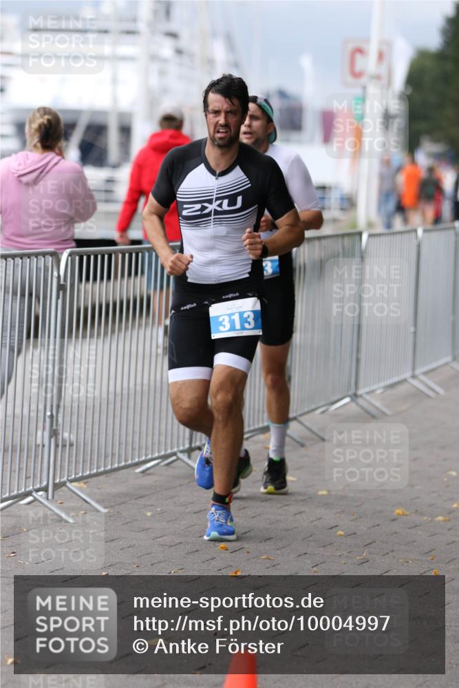 16.08.2026 - KN Förde Triathlon 2026 Antke Förster http://msf.ph/oto/10004997 16.08.2026 11:53:50 Laufen 2, 313 meine-sportfotos.de