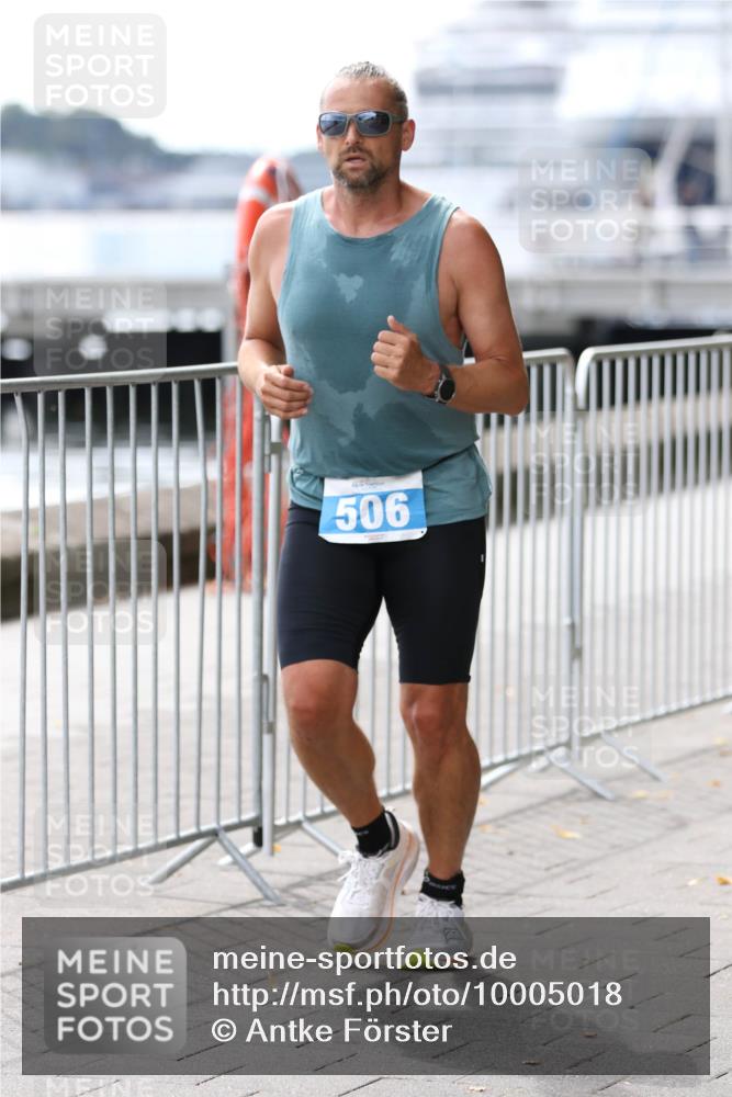 16.08.2026 - KN Förde Triathlon 2026 Antke Förster http://msf.ph/oto/10005018 16.08.2026 13:38:29 Laufen 506 meine-sportfotos.de
