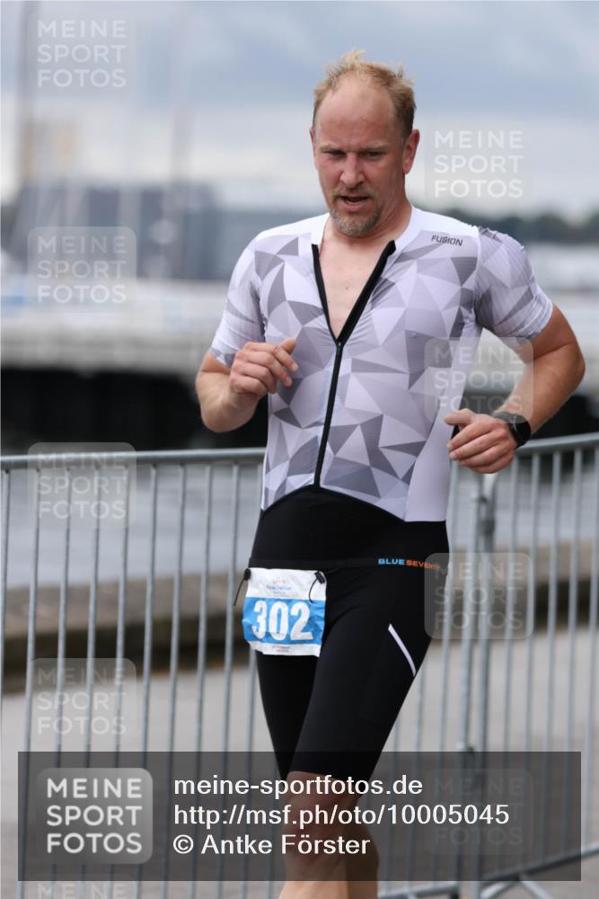 16.08.2026 - KN Förde Triathlon 2026 Antke Förster http://msf.ph/oto/10005045 16.08.2026 11:54:04 Laufen 302 meine-sportfotos.de