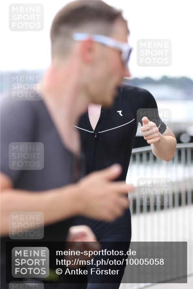 16.08.2026 - KN Förde Triathlon 2026 Antke Förster http://msf.ph/oto/10005058 16.08.2026 13:38:38 Laufen  meine-sportfotos.de