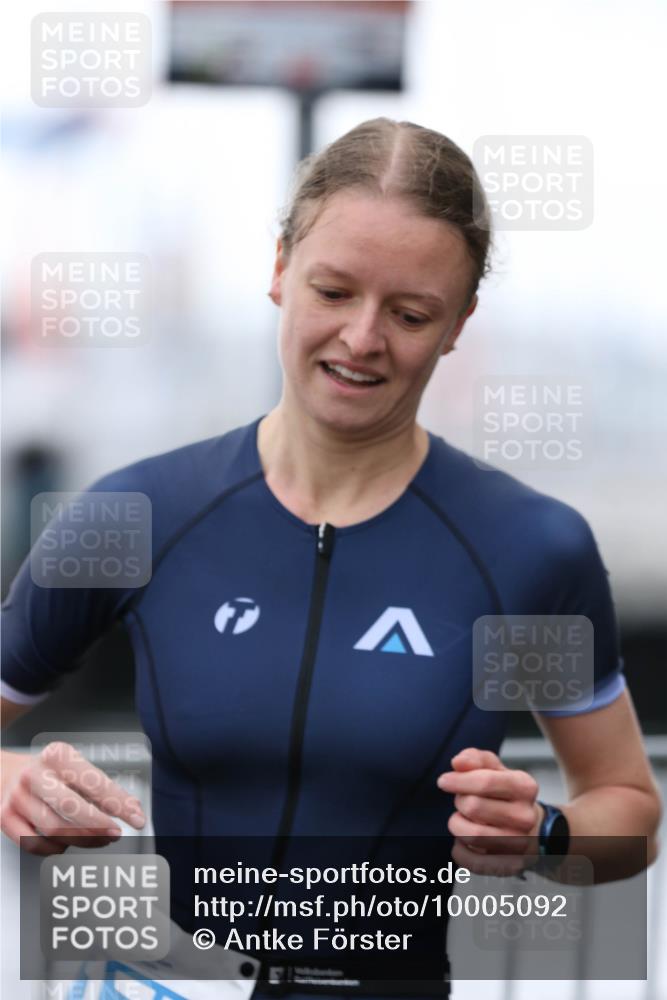 16.08.2026 - KN Förde Triathlon 2026 Antke Förster http://msf.ph/oto/10005092 16.08.2026 10:14:49 Laufen  meine-sportfotos.de