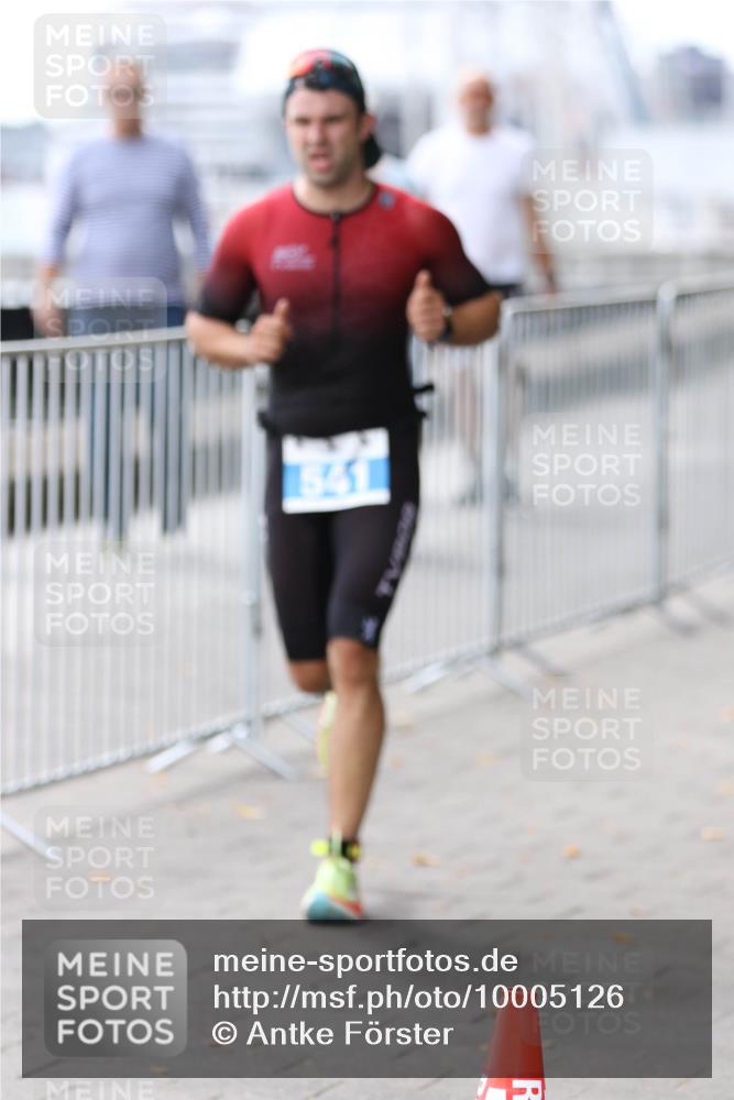 16.08.2026 - KN Förde Triathlon 2026 Antke Förster http://msf.ph/oto/10005126 16.08.2026 13:38:54 Laufen  meine-sportfotos.de