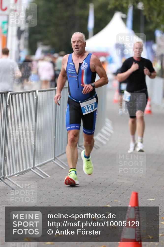 16.08.2026 - KN Förde Triathlon 2026 Antke Förster http://msf.ph/oto/10005129 16.08.2026 11:55:06 Laufen 327 meine-sportfotos.de