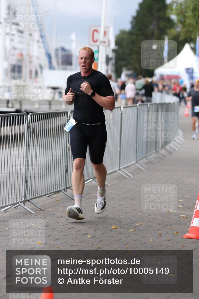 16.08.2026 - KN Förde Triathlon 2026 Antke Förster http://msf.ph/oto/10005149 16.08.2026 11:55:11 Laufen  meine-sportfotos.de