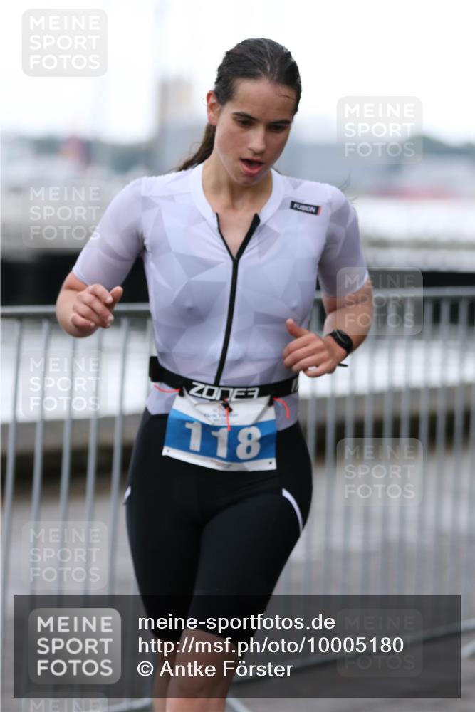 16.08.2026 - KN Förde Triathlon 2026 Antke Förster http://msf.ph/oto/10005180 16.08.2026 10:15:10 Laufen 118 meine-sportfotos.de