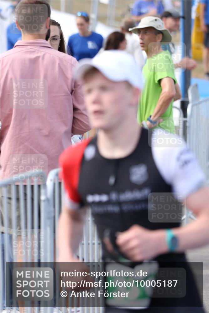 16.08.2026 - KN Förde Triathlon 2026 Antke Förster http://msf.ph/oto/10005187 16.08.2026 15:54:38 Laufen  meine-sportfotos.de
