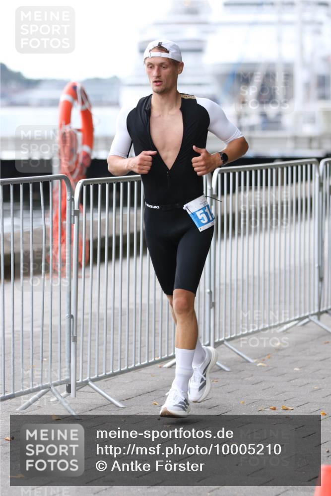 16.08.2026 - KN Förde Triathlon 2026 Antke Förster http://msf.ph/oto/10005210 16.08.2026 13:39:36 Laufen 51 meine-sportfotos.de